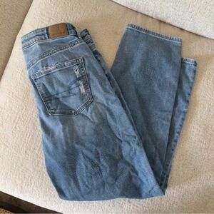American Eagle Mom Straight Jean 10 Blue Distressed High Rise
